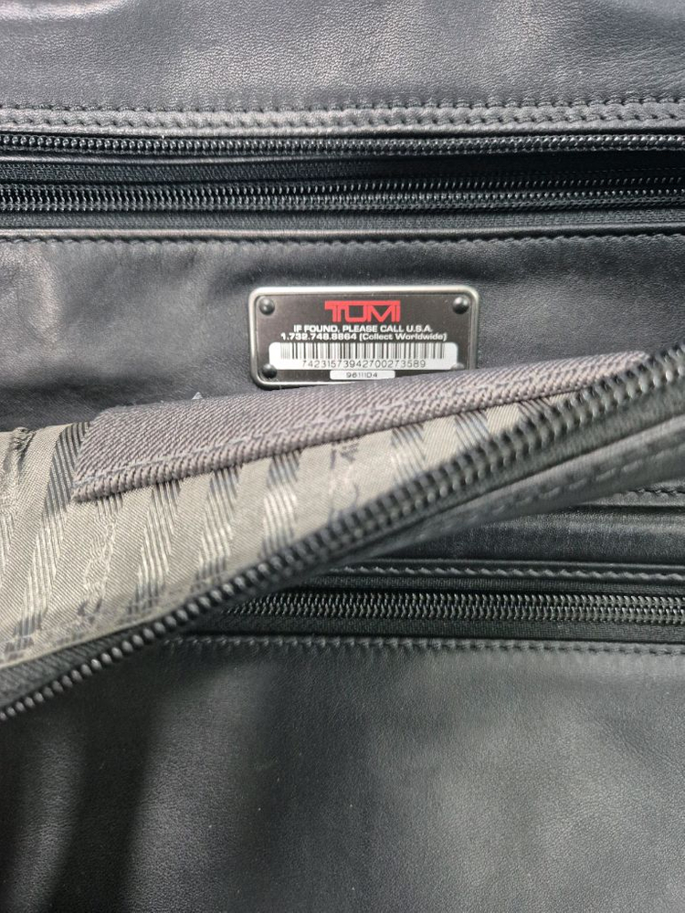 투미 브리프케이스--1