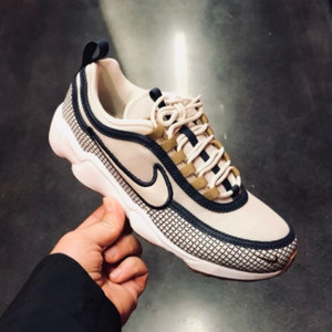 나이키 줌스피리돈 이미지