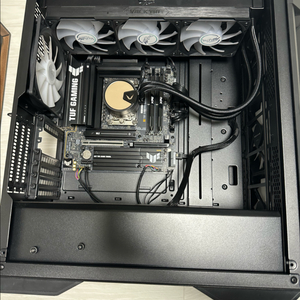 9800x3D 그래픽빠진 반본체