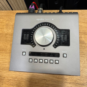 아폴로 트윈 X 듀오 USB 헤리티지 에디션 판매합니다