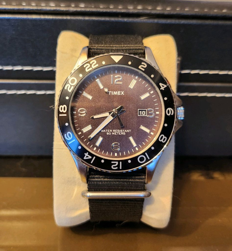 타이맥스 GMT시계입니다- 50M 방수 이미지