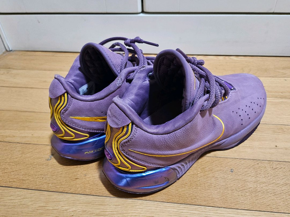 나이키 농구화 르브론21 로우 275--1