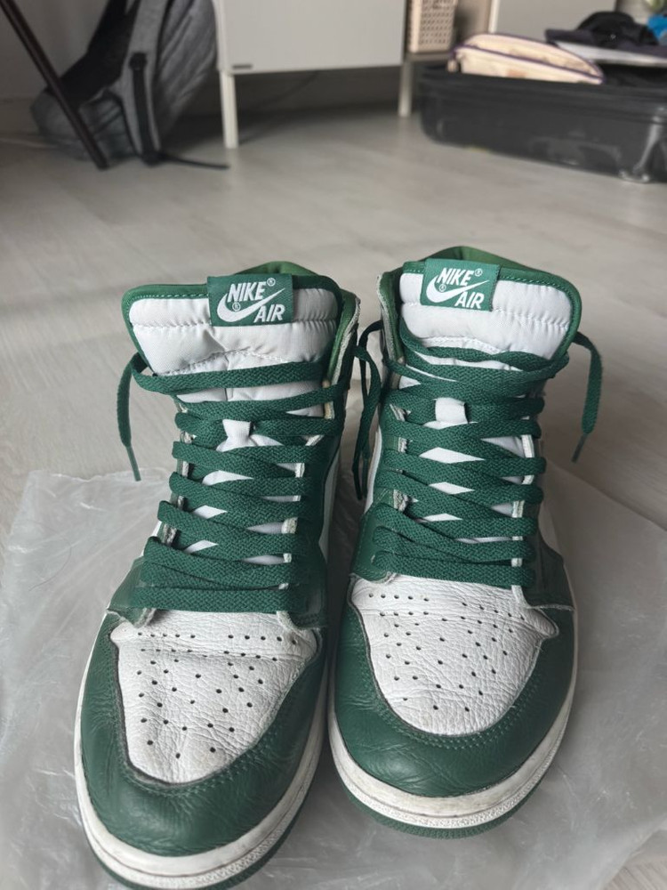 나이키 에어 조던 1 레트로 하이 OG 그린 285 이미지