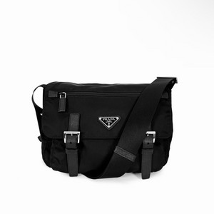 [TU] 프라다 리나일론 삼각로고 투버클 메신저백 크로스백 블랙 스몰