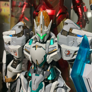 모쇼 랜슬롯 팝니다.