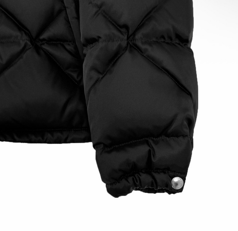 [M] 프라다 남성 리나일론 로고 퀄팅 하이넥 개버딘 숏 패딩 자켓 블랙--5