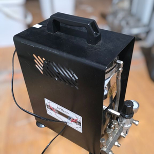 에어마스트 네일아트 프라모델용 1/8마력 저소음 콤프레샤 미니 콤프레셔 입니다 이미지