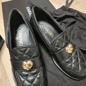 샤넬 하트 턴락 퀼팅 로퍼