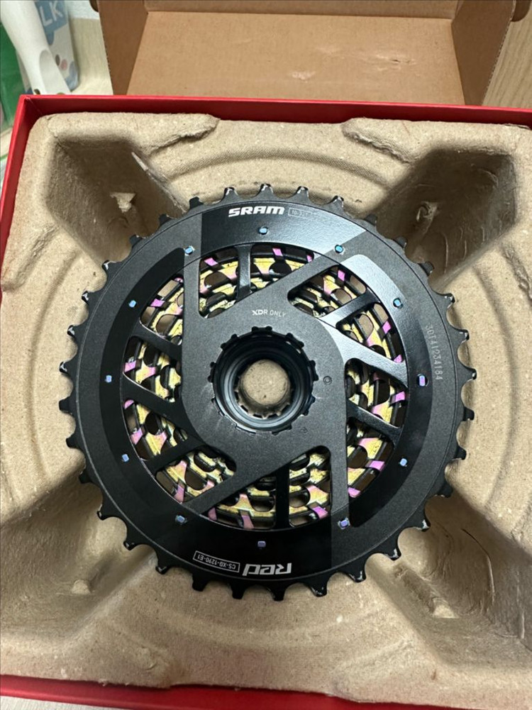 스램 레드e1 스프라켓 10-33 레인보우--2