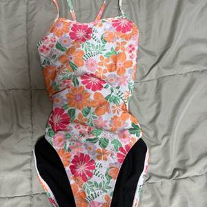 졸린 잭슨 원피스 수영복 사이즈 28