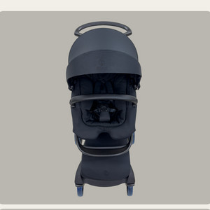 스토케 디럭스 유모차 이미지