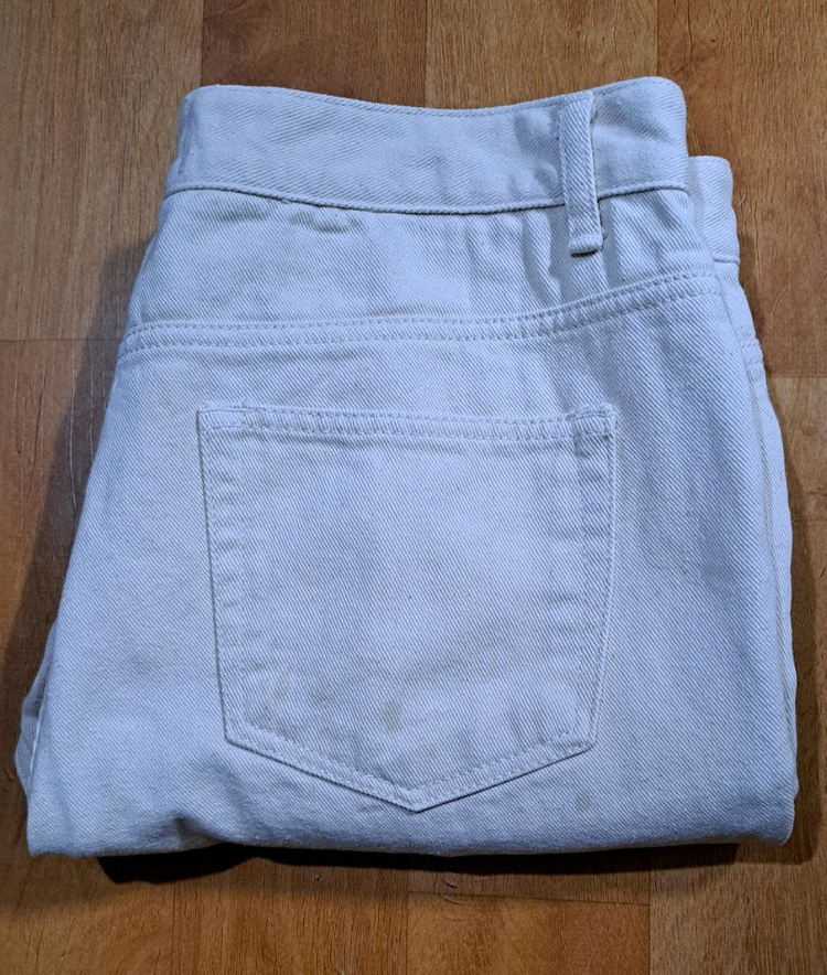 (무료배송)퍼스트 플로어 크림색 크롭진(34) 이미지
