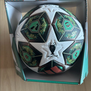 축구공 5호 챔스 25년 파이널 공인구 매치볼 omb