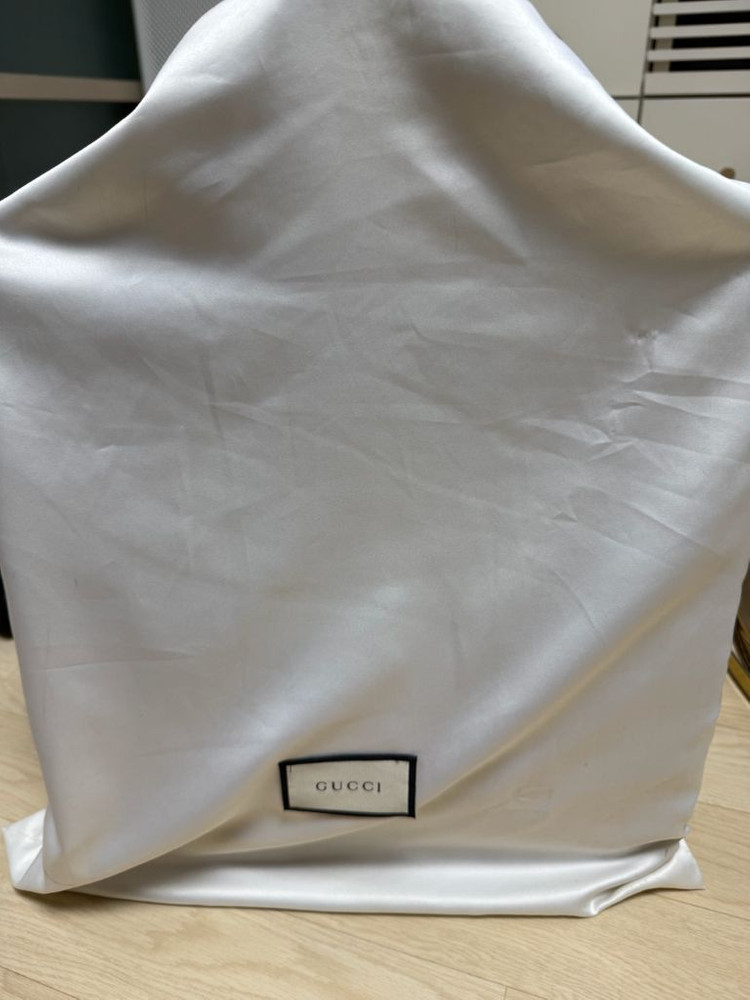 구찌 GG 캔버스 토트백 이미지