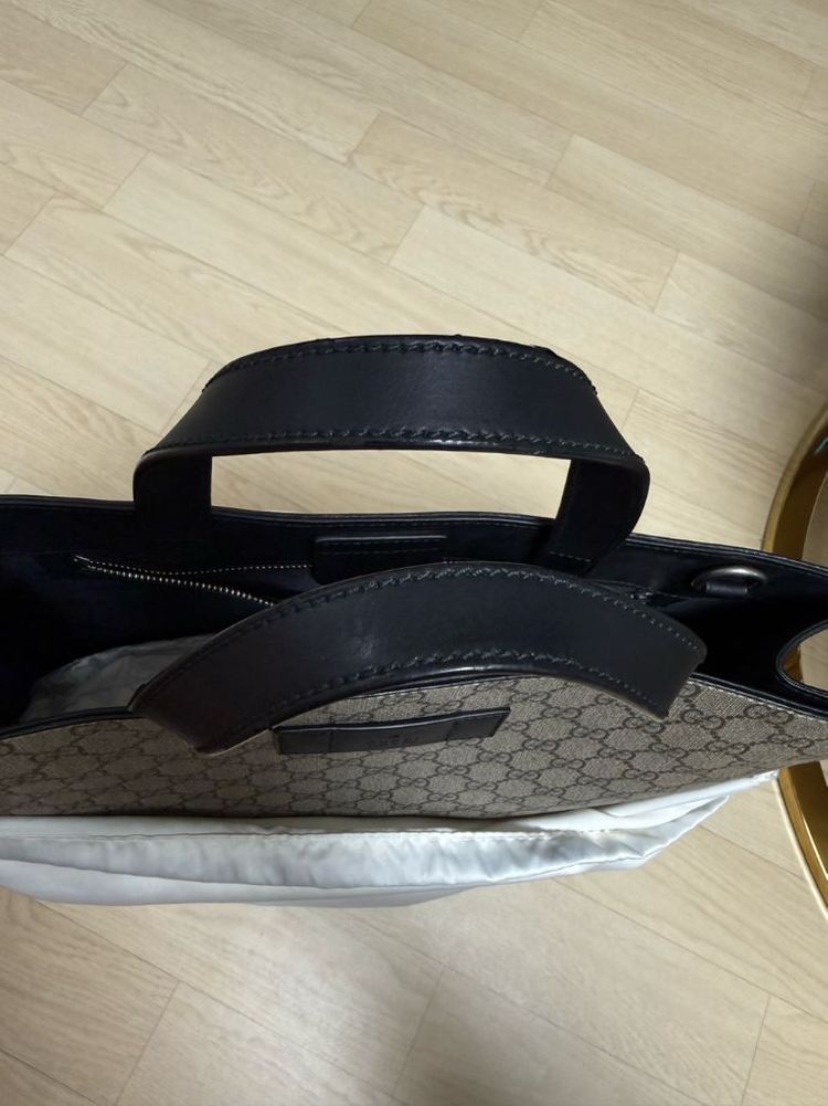 구찌 GG 캔버스 토트백 이미지