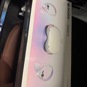 [판매] 오큘러스 퀘스트2 64g 미개봉