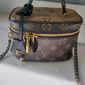 루이비통 베니티백 정품