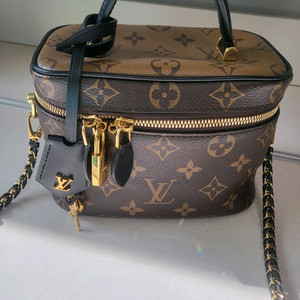 루이비통 베니티백 정품