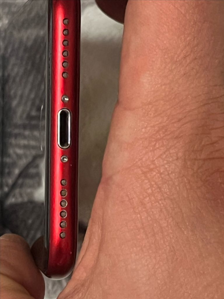 아이폰 SE 2세대 레드--5