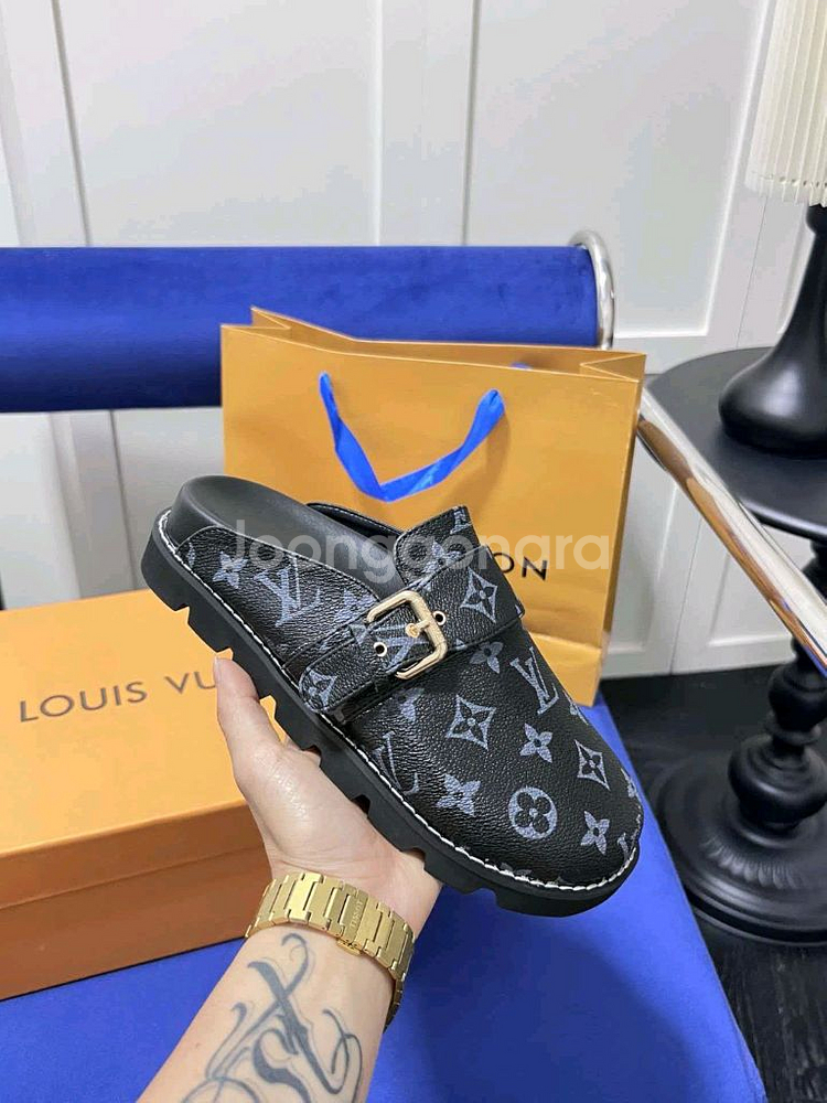 모노그램 뮬 샌들--3