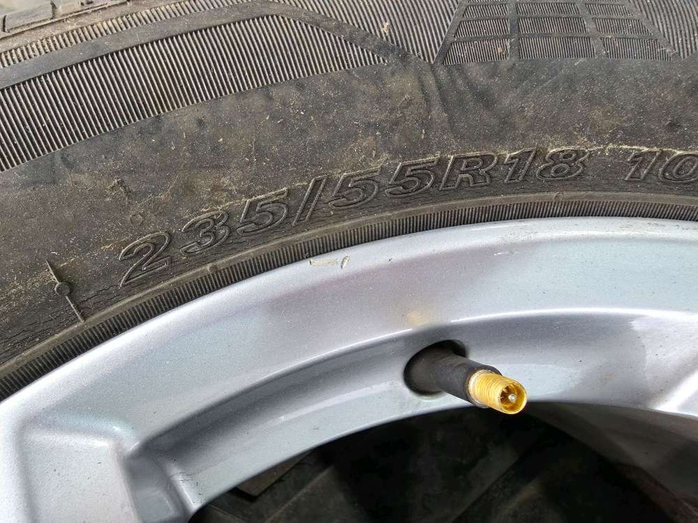 아우디 Q3 순정휠 18인치 휠타이어 중고휠 타이어 이미지