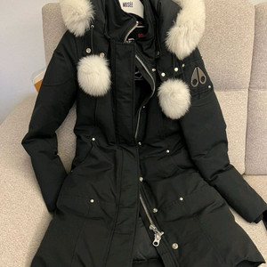 여성 롱패딩 무스너클 s사이즈 .44~여성 스틸링 파카2020년 말에 구매했는데 실착용 2~3호 이미지