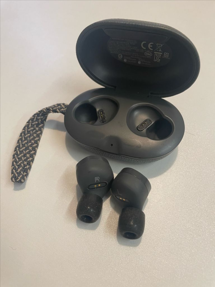 뱅앤올룹슨 Beoplay E8 무선 이어폰--2