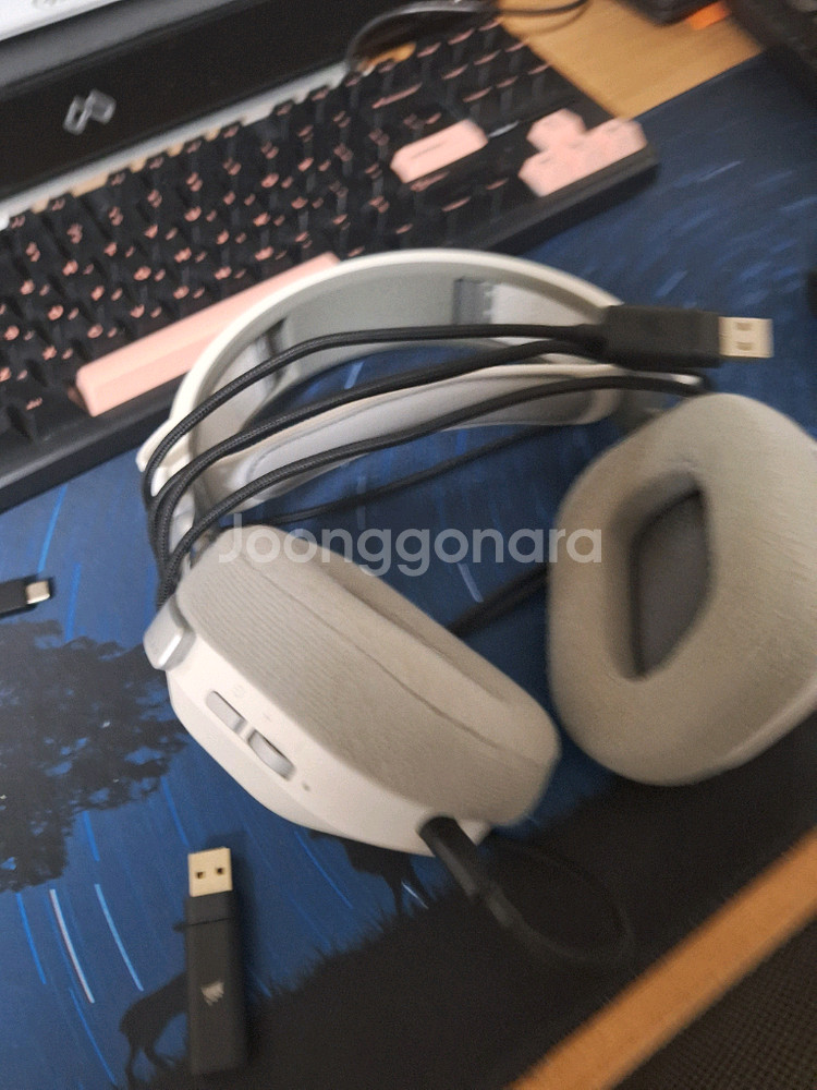 커세어 HS80 MAX RGB 게임용 게이밍 무선 헤드셋--1