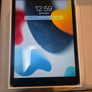 애플 아이패드 8세대 태블릿 팝니다 와이파이 32g