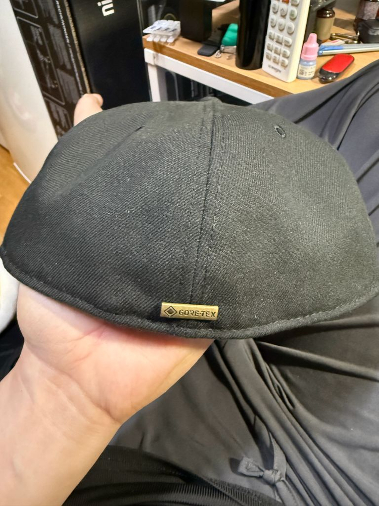 아웃도어 고어텍스 리플렉티브 뉴에라--5