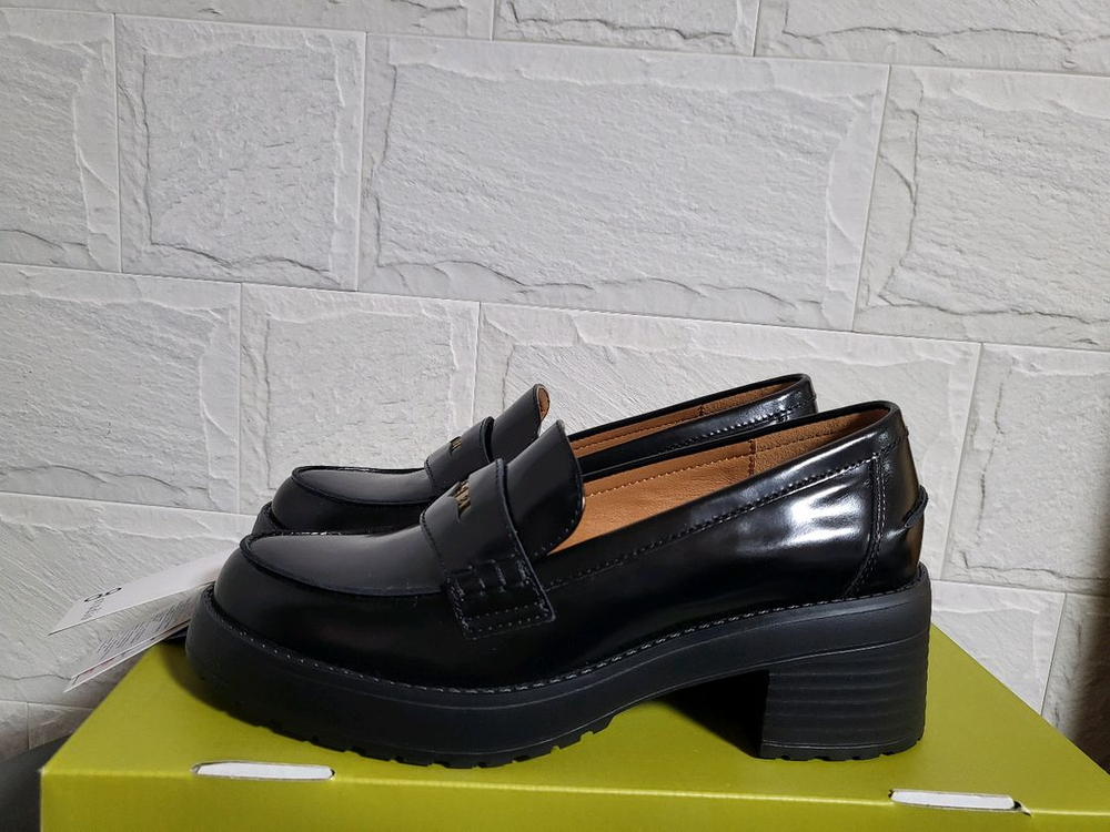 지스튜디오 플랫폼 로퍼 이미지