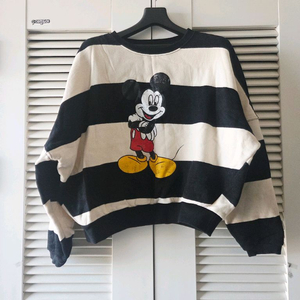 오버핏 미키마우스 스트라이프 맨투맨(프리사이즈)