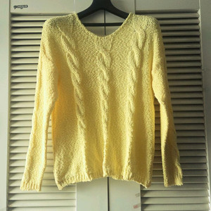 레몬옐로우컬러 케이블 부클 니트(프리사이즈)