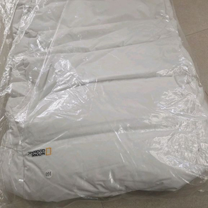 내셔널지오그래픽 카이만 구스 헤비 다운 점퍼 화이트160사이즈