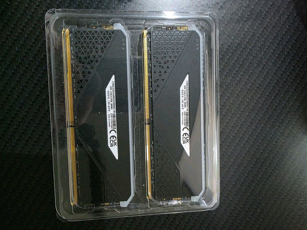 커세어 Vengeance RGB RS DDR4 32GB (2x16GB) 3600MHz--1