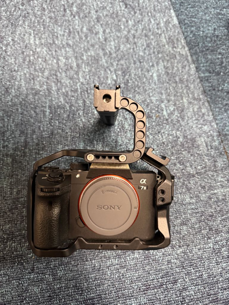 소니 풀프레임 미러리스 a7m3 + 8sinn 케이지 + 탐론 28-75 g1--1