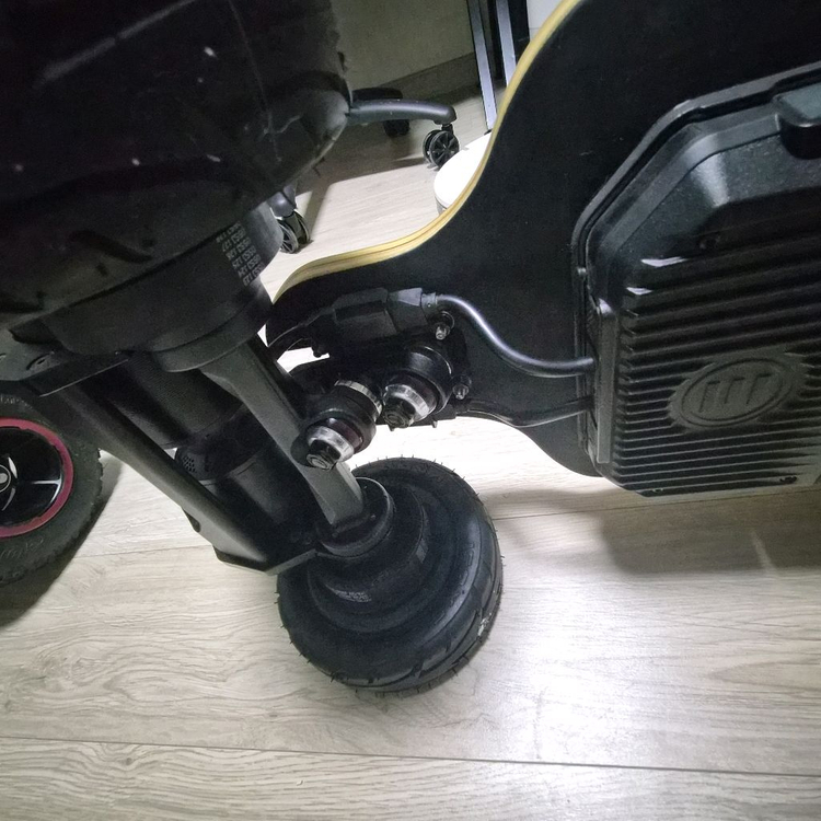 이볼브 디아블로 뱀부 전동스케이트보드--3