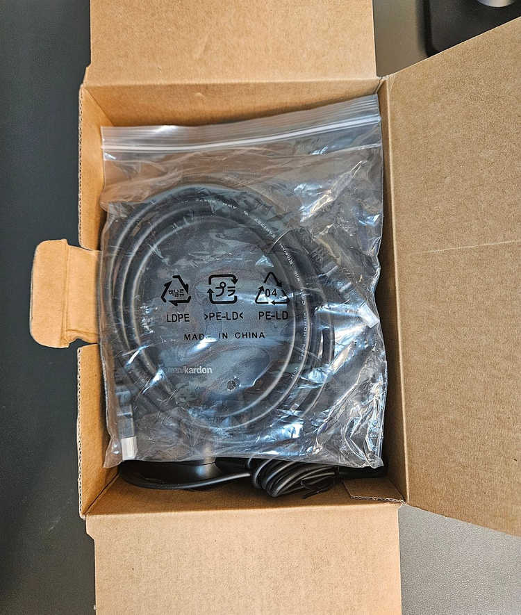 기가지니2 (하만카돈 AI 스피커 / 미사용 새제품 / 풀박스)--1