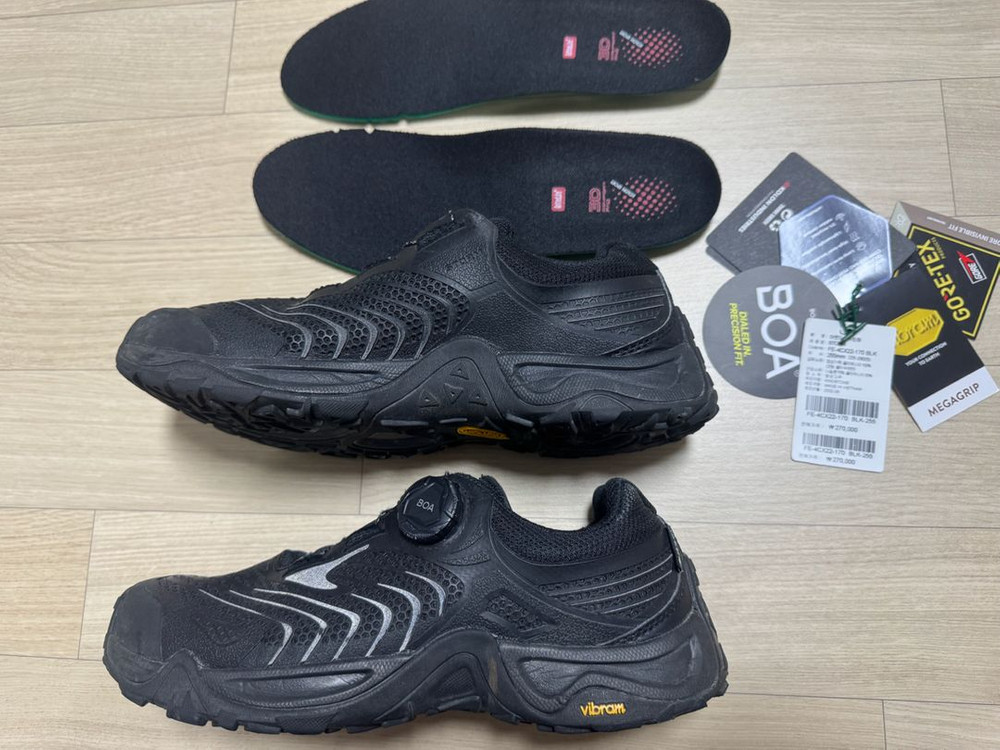 코오롱스포츠 아웃도어 워킹화 등산화 트레킹화(고어텍스, 비브람 메가그립)--4