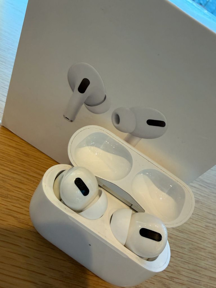 애플 에어팟 프로 1세대 이미지