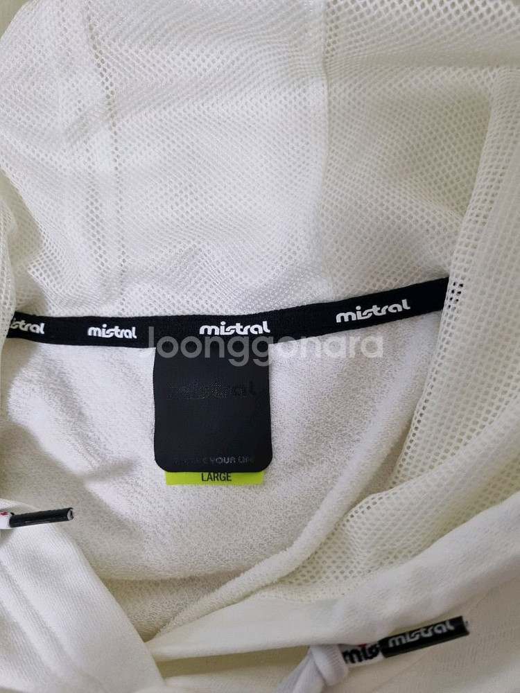 (새상품)미스트랄 후드티. 아이보리--2