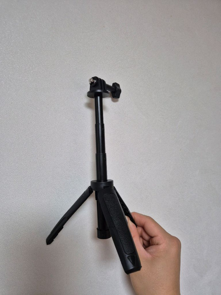 인스타360 에이스프로2 삼각대--1