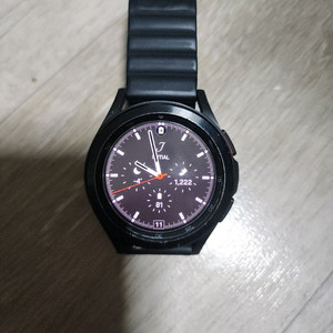 갤럭시 워치4 클래식 이미지