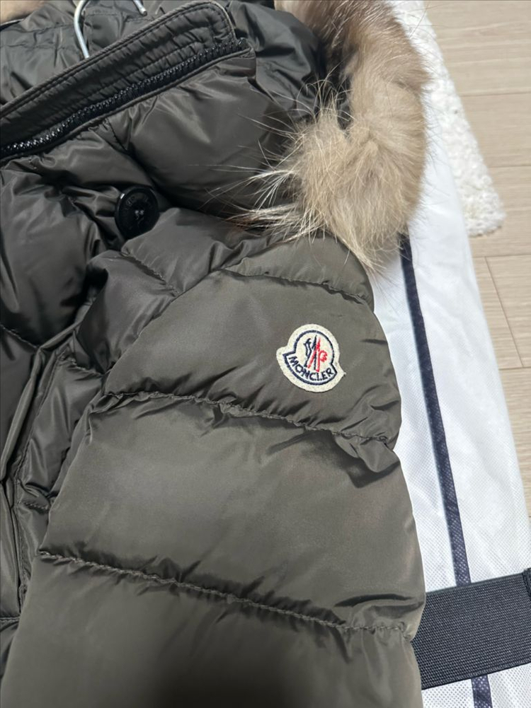 [가격내림] 몽클레어 클로에 카키 0사이즈 백화점 정품! 이미지