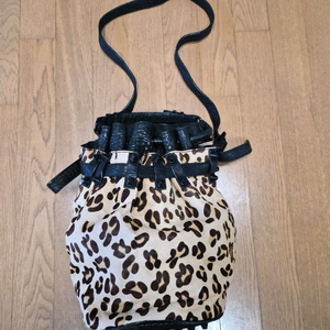 (정품) 알렉산더왕 디에고 호피 송치퍼 크로스백 (명품 여자 가방 숄더백)