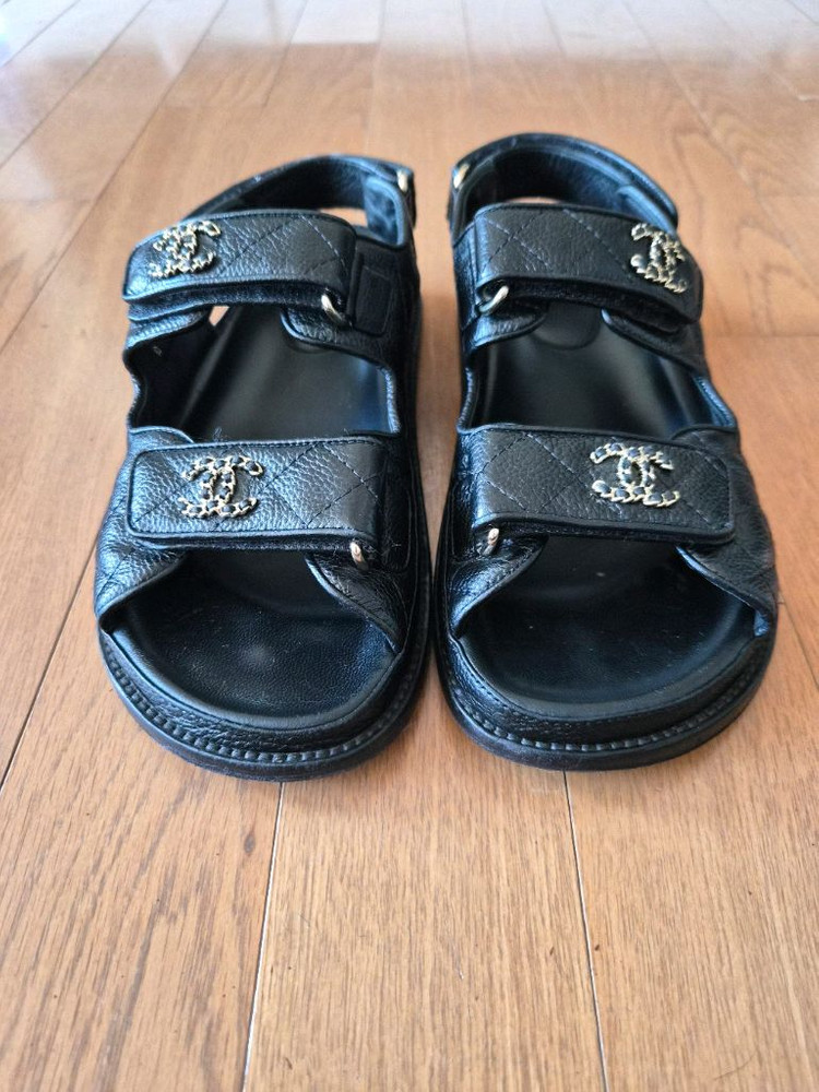 (정품) 샤넬 벨크로 샌들 캐비어 38 (명품 여자 신발 슬리퍼 뮬 스니커즈)--2