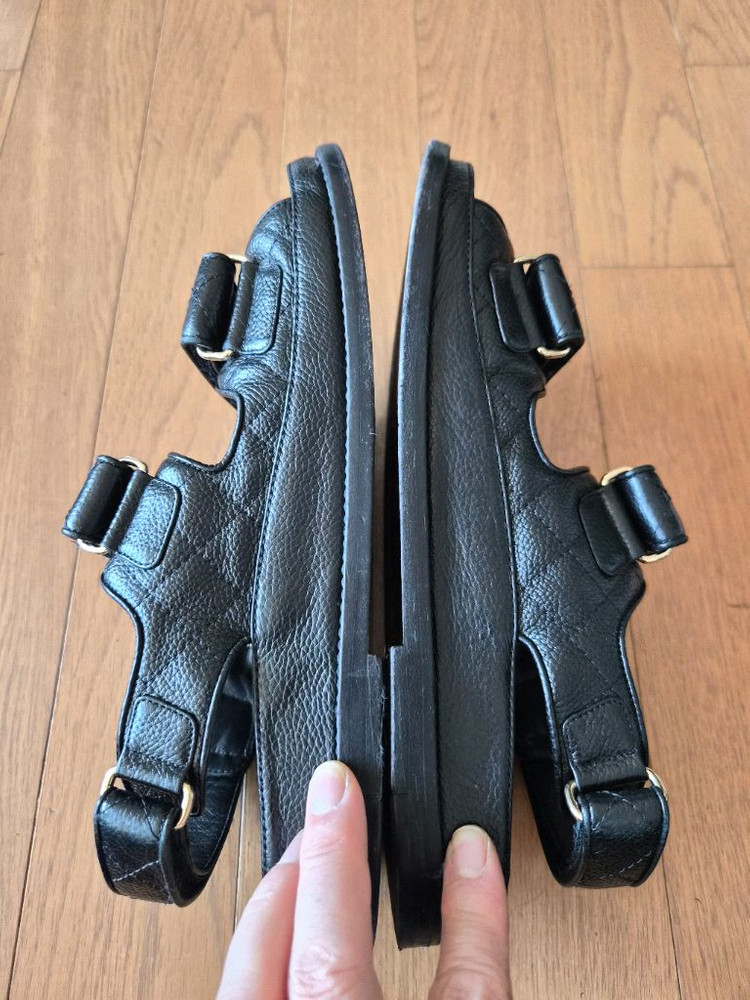 (정품) 샤넬 벨크로 샌들 캐비어 38 (명품 여자 신발 슬리퍼 뮬 스니커즈)--3