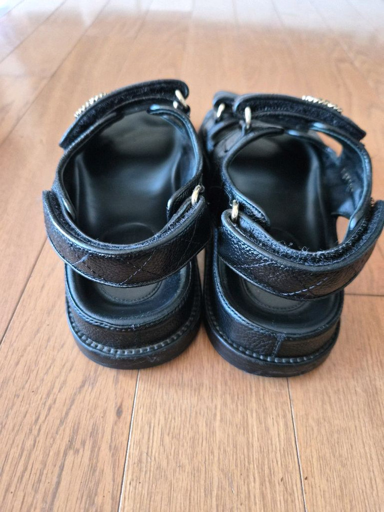 (정품) 샤넬 벨크로 샌들 캐비어 38 (명품 여자 신발 슬리퍼 뮬 스니커즈)--5