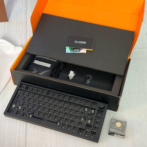 GMMK PRO 키보드 베어본 (슬레이트)