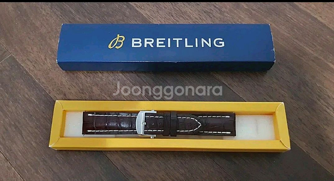 [판매/교환]브라이틀링 신형 네비타이머 43mm 신형디버클+엘리가죽포함--3